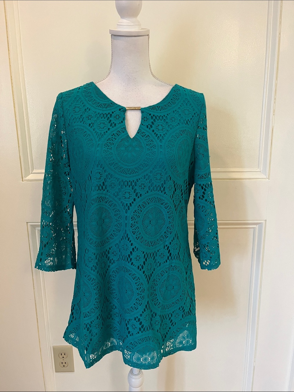 Tacera Teal Crochet Lace Tunic with Keyhole Accent